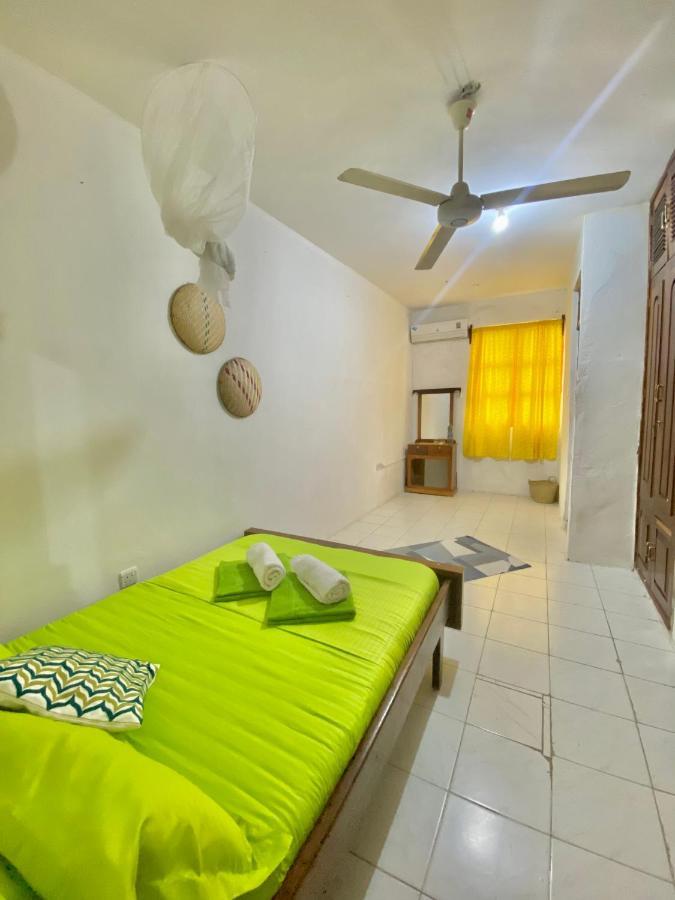 Victoria Aparthotel *