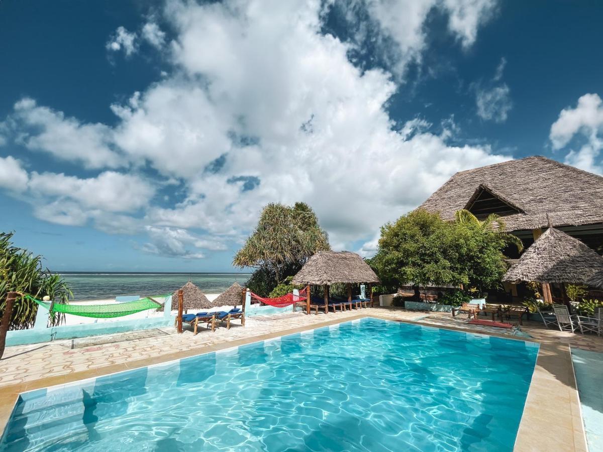 Mambo Villas