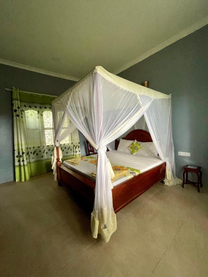 Green's Hostel