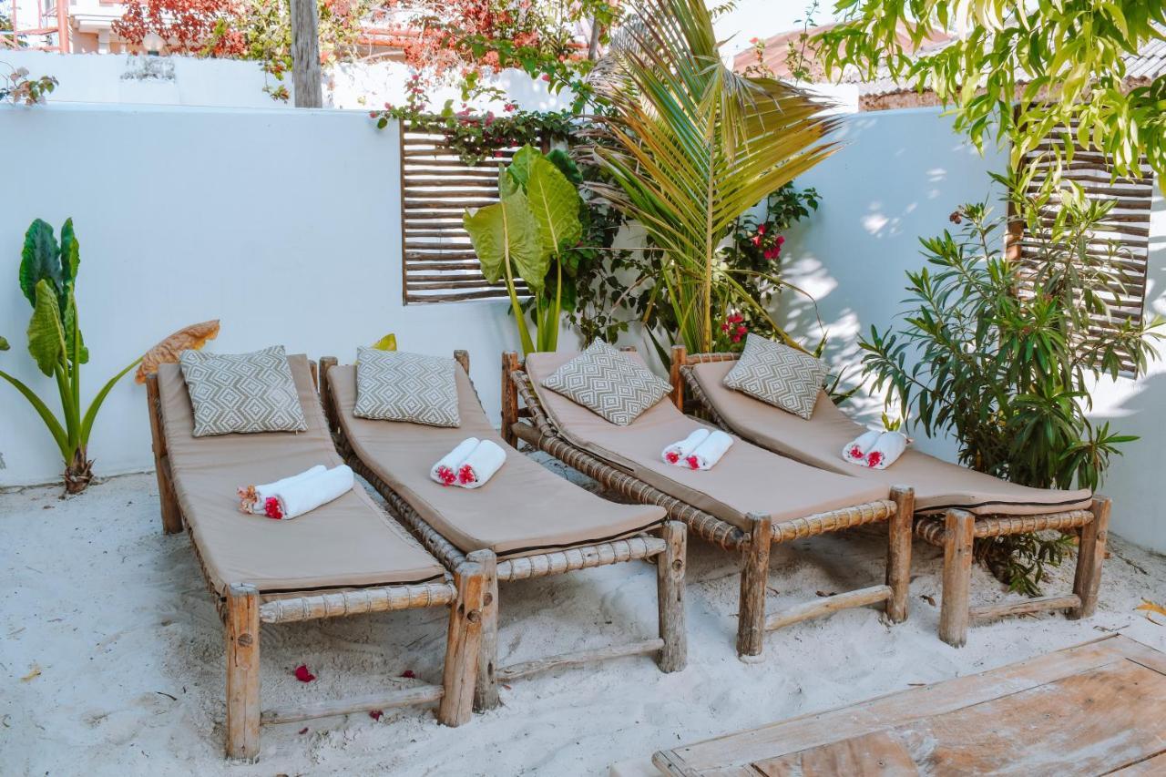 Mlango Bed & Breakfast