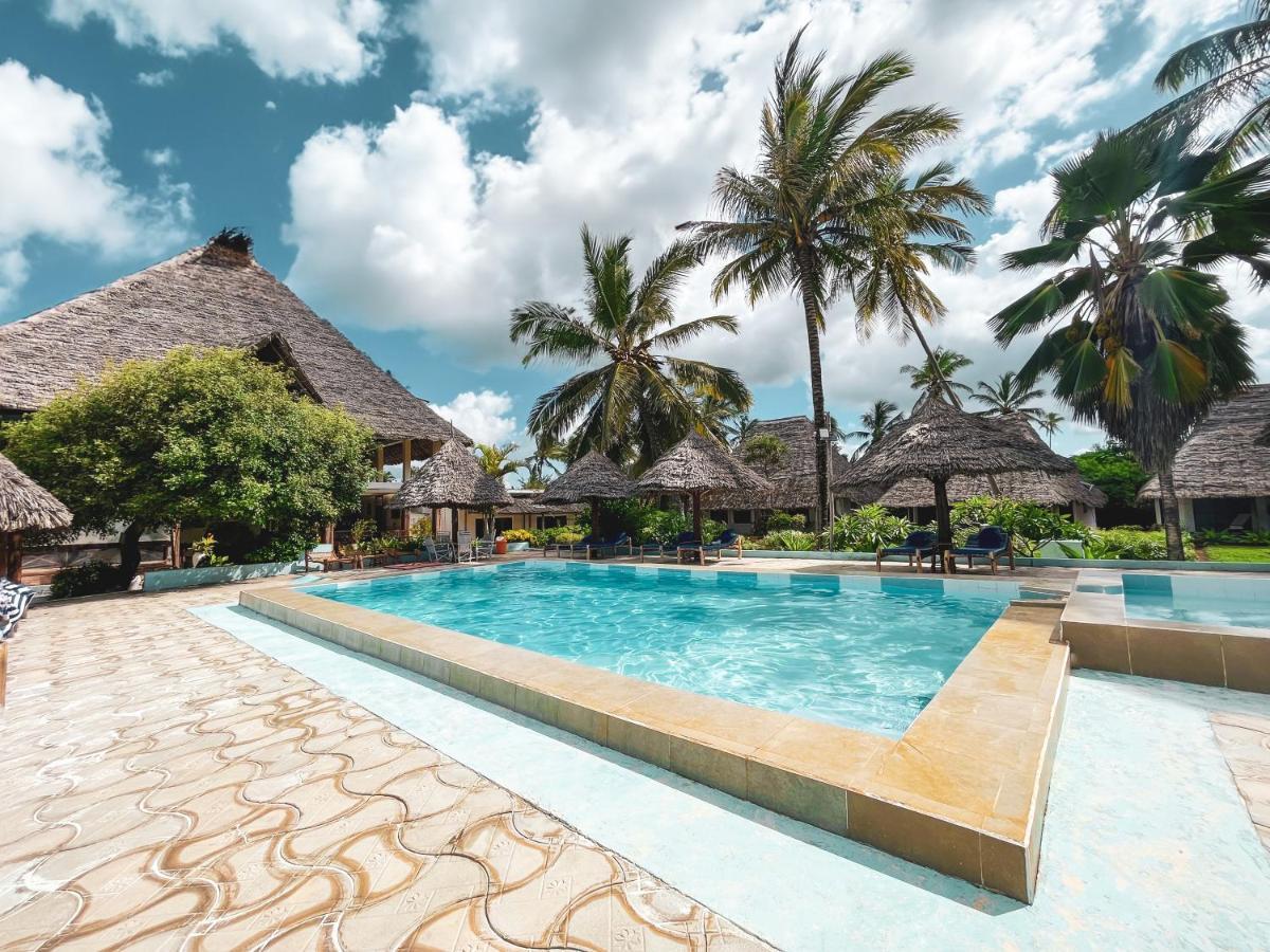 Mambo Villas