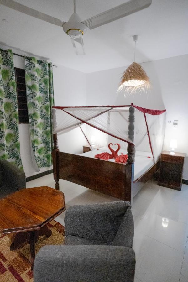 Hotel Mambo Villas