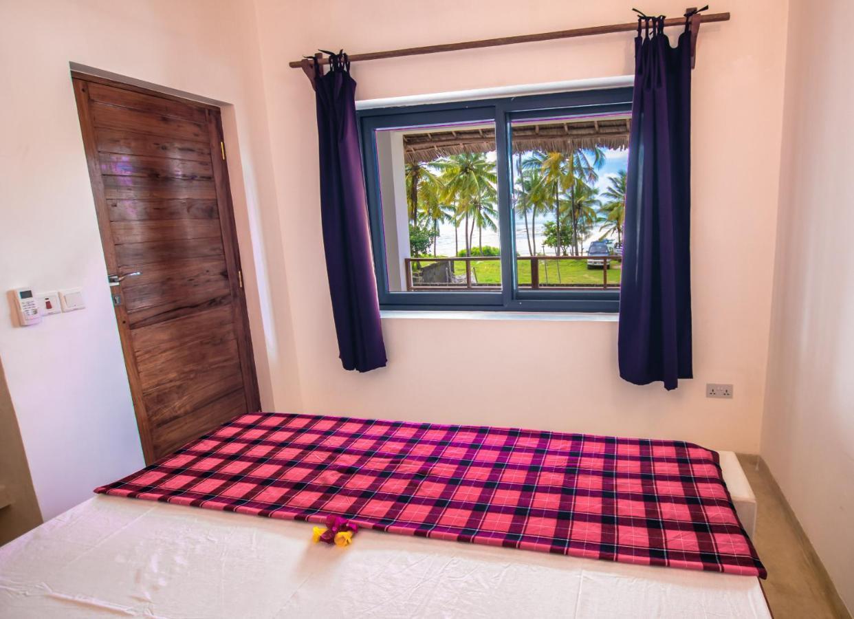 Pingwe Beach Apartments *