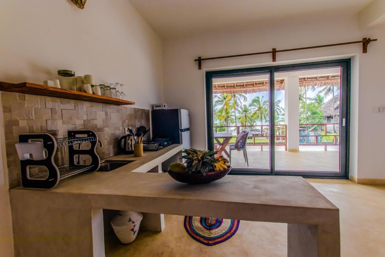 Pingwe Beach Apartments Aparthotel