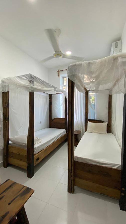 Tropicana Bed & Breakfast 3*