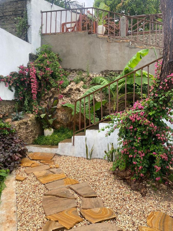 Big Furaha Villa *