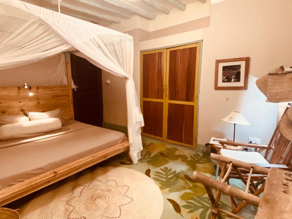 Mama Root Guest house Kizimkazi