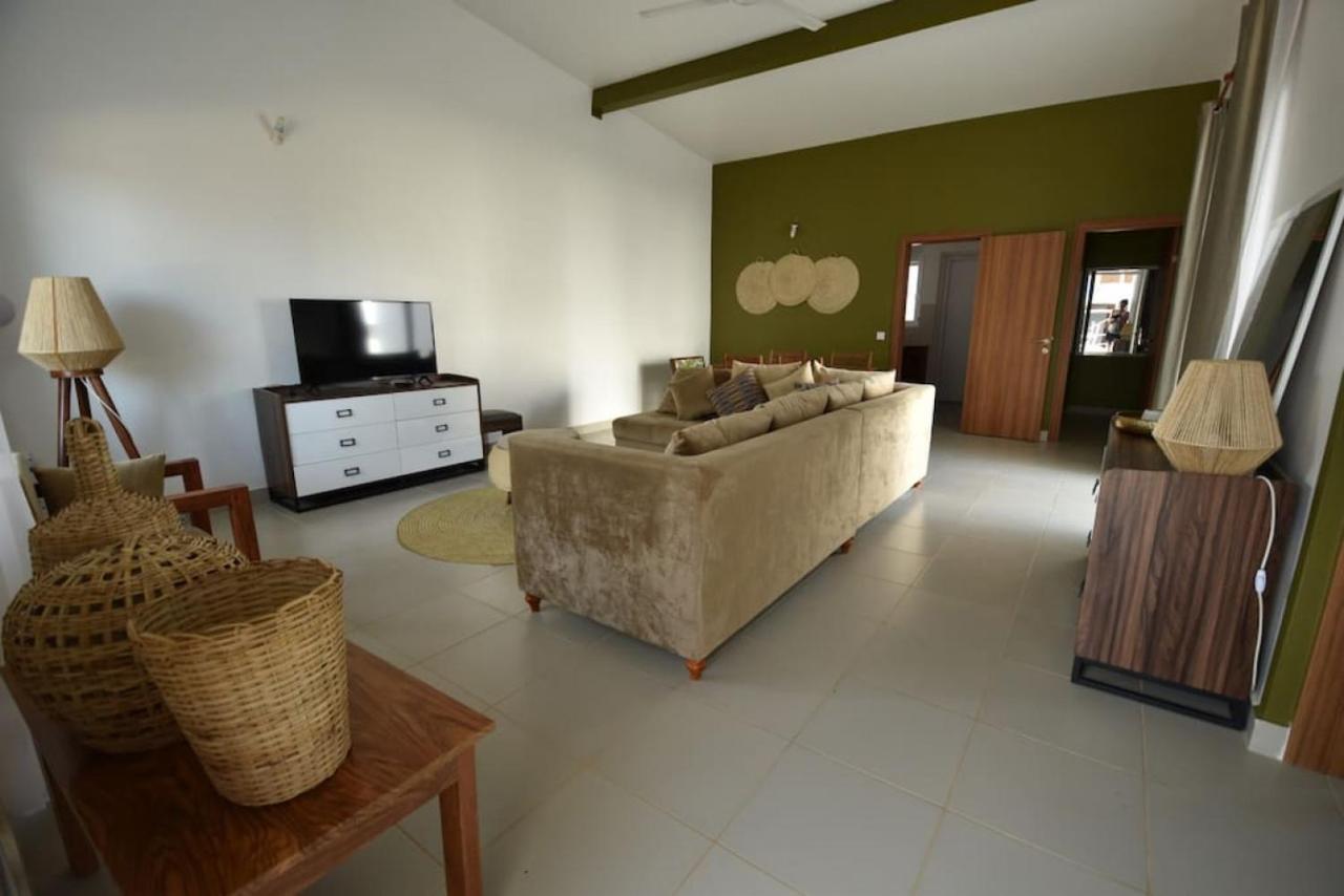 The Coco Villa, Garden View In Town Apartment *