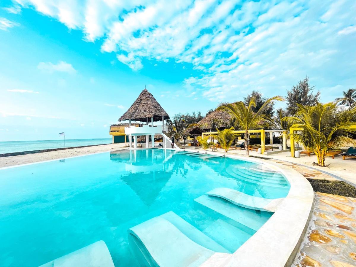 Jambo Hotel 3*