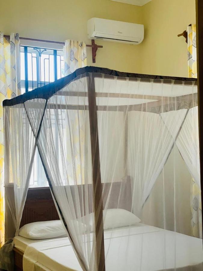 Appartement Mbuyu Uvi *