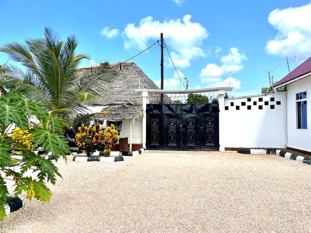 Appartement Mbuyu Uvi