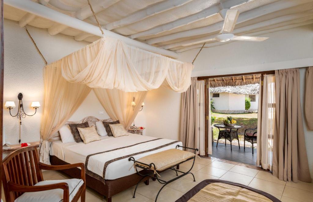 Karafuu Hotel 5*