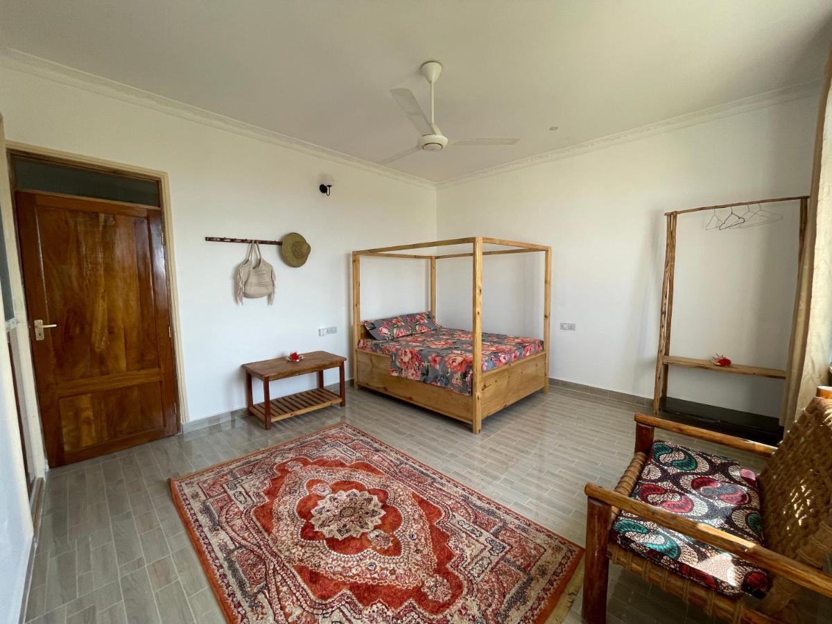 Guest house Happy House *