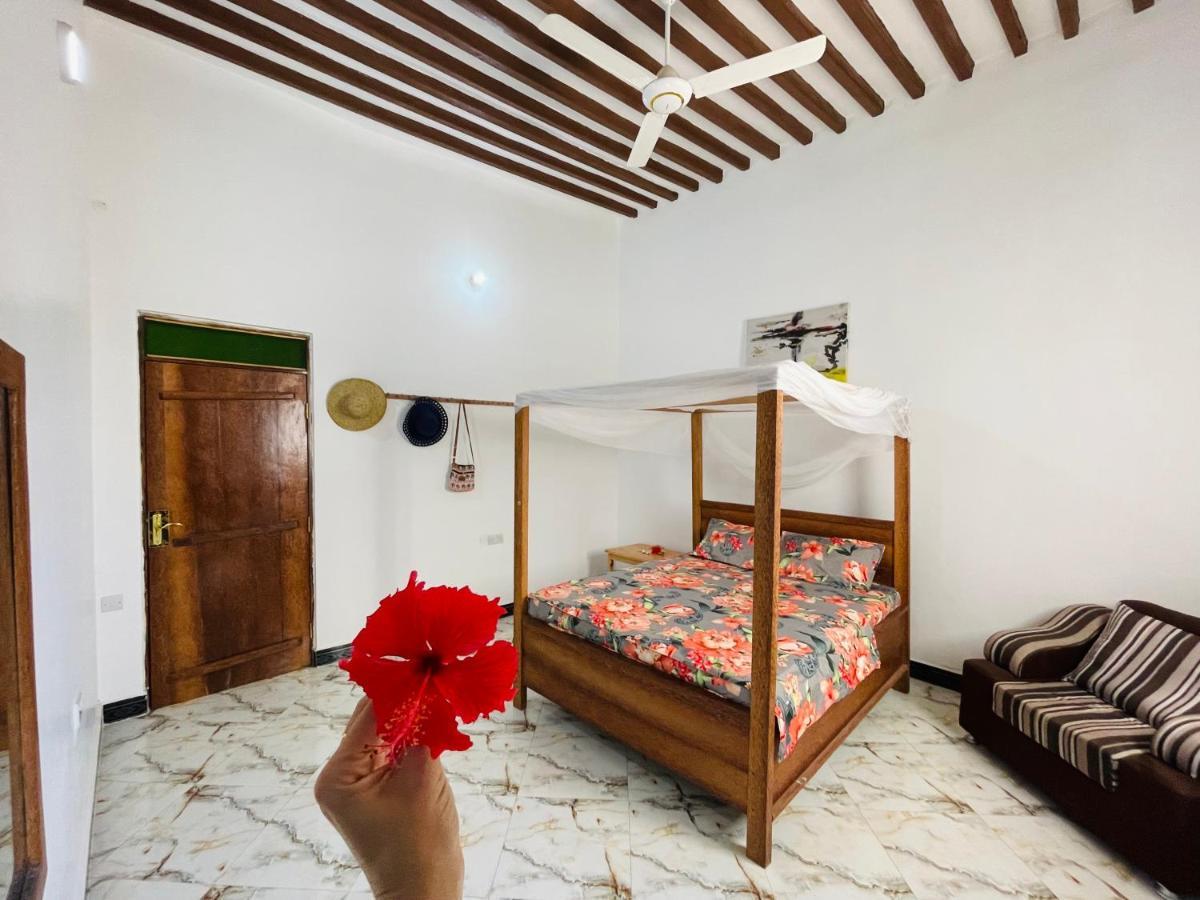 Happy House Guest house