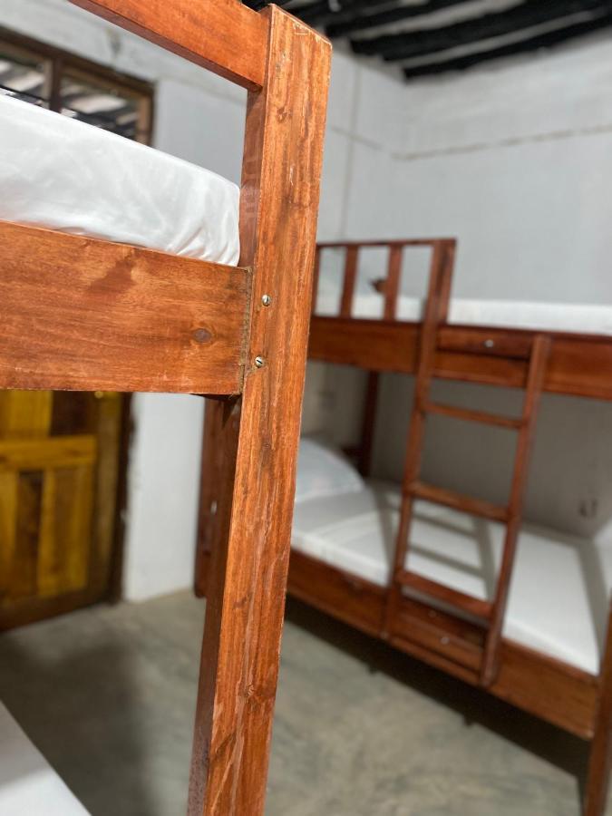 Hostel Emerald Palm