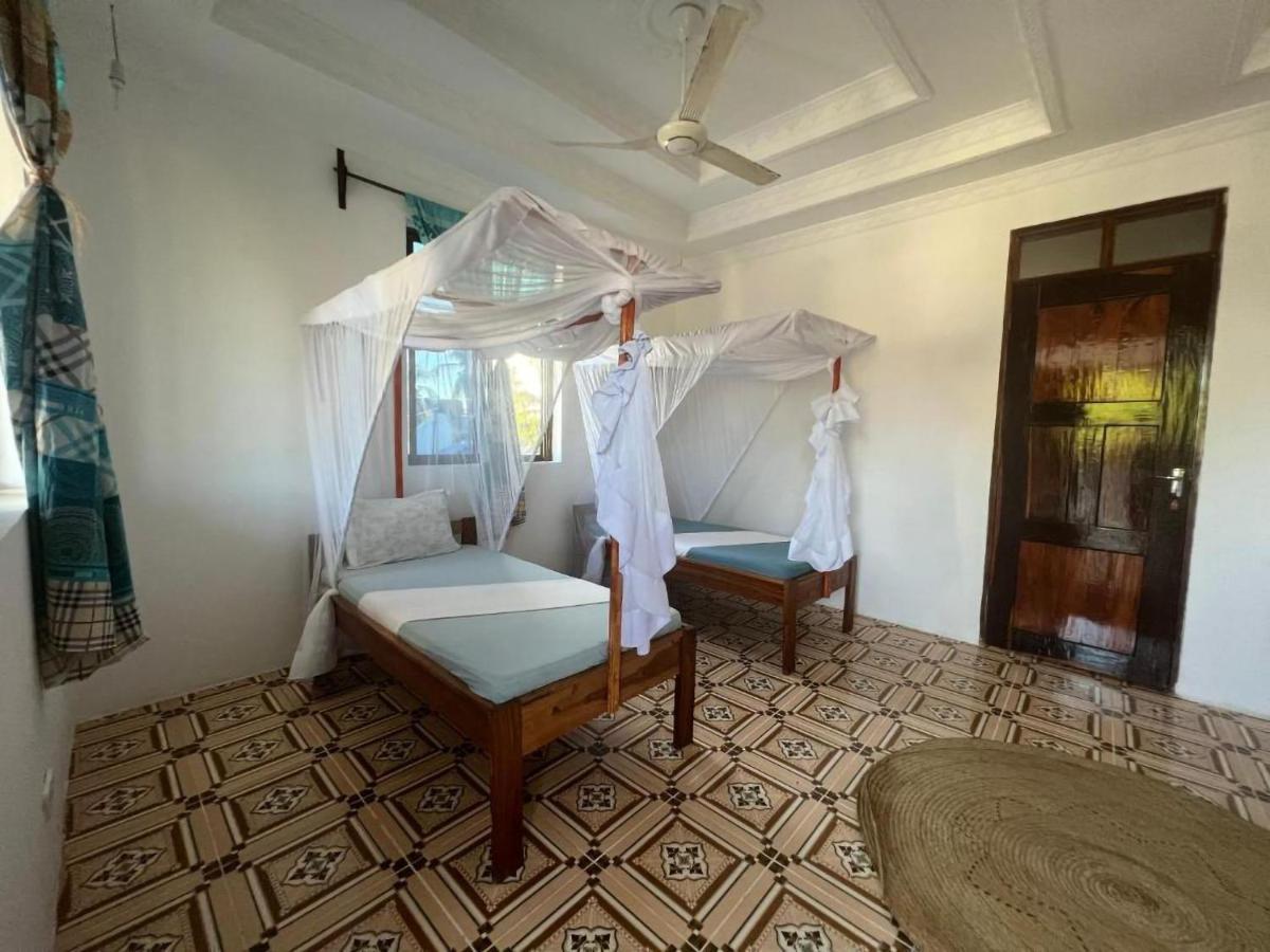 Mauwa House Guest house *
