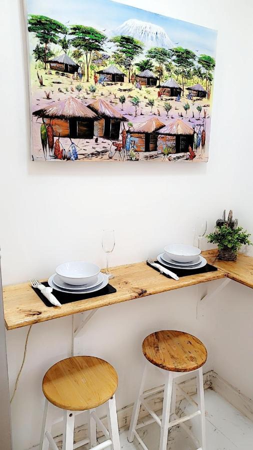 Mlandege Town House *