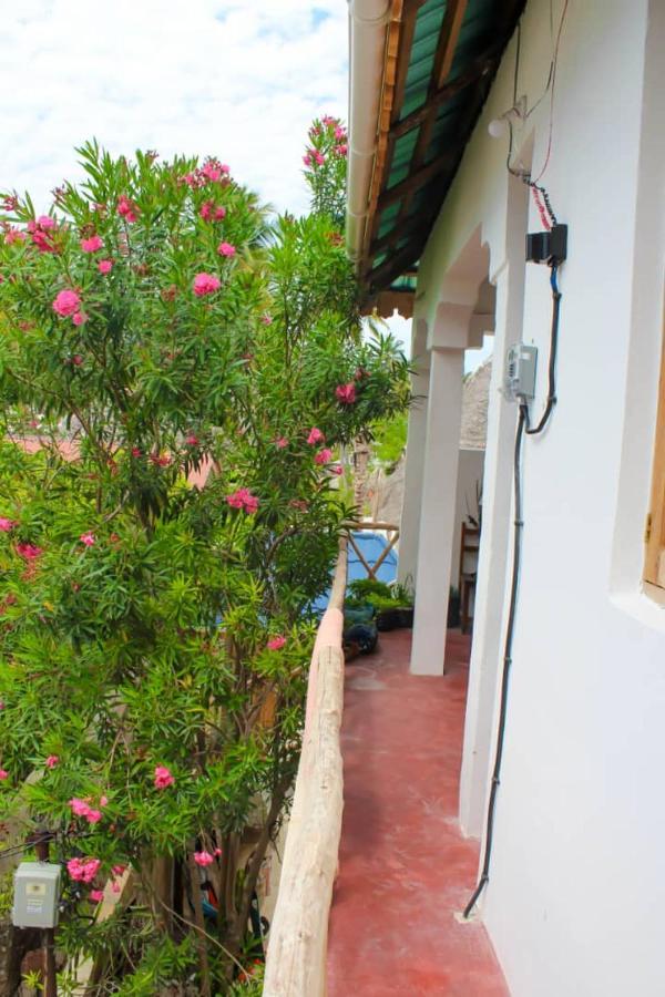 Pamoja Beach Stays Hotel In Jambiani *
