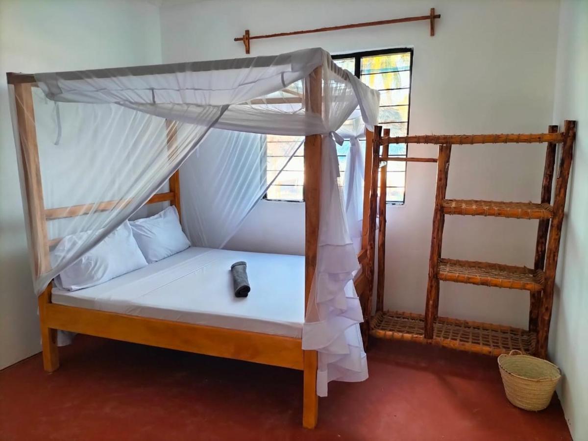 Mambo Leo Hostel Paje