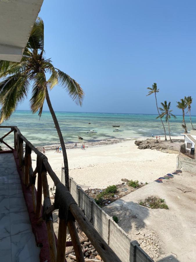 Zaina Larssons Hotel 3*