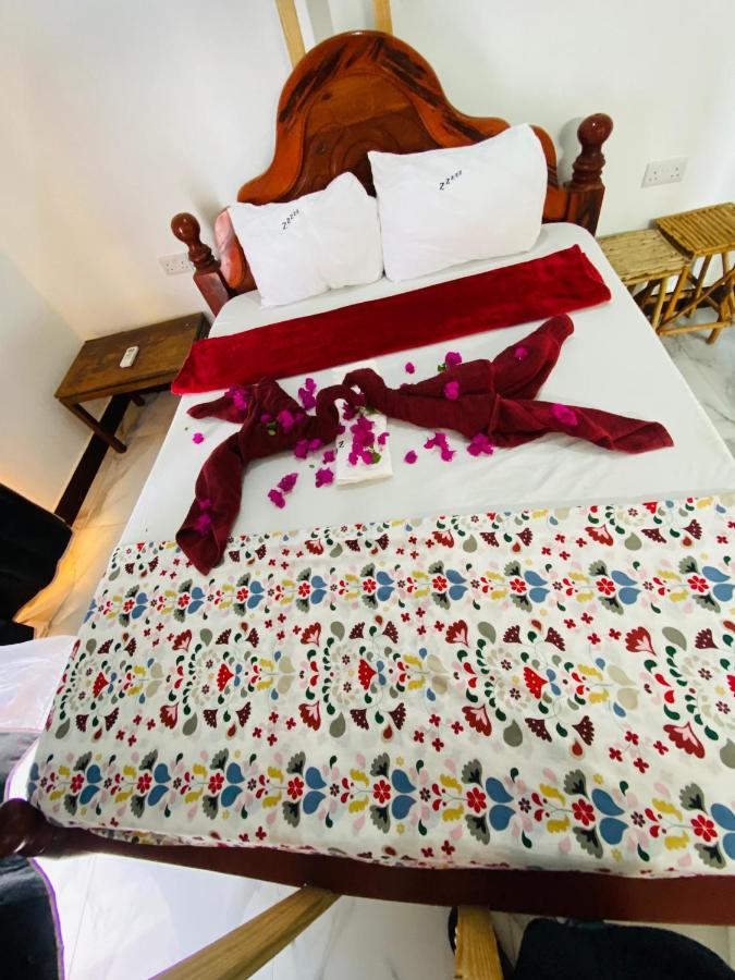 Zaina Larssons Hotel 3*