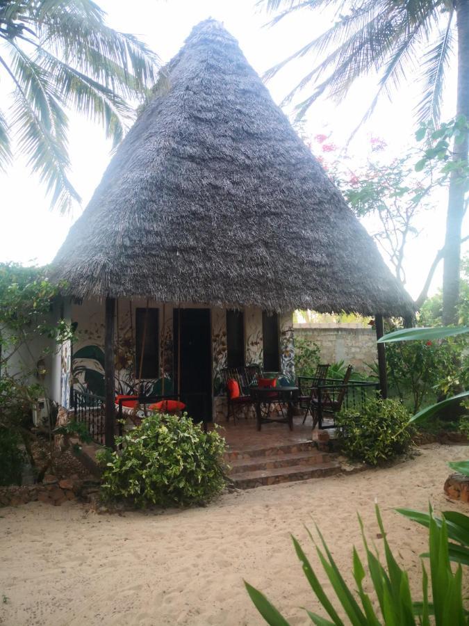 Mambo Ocean Hotel
