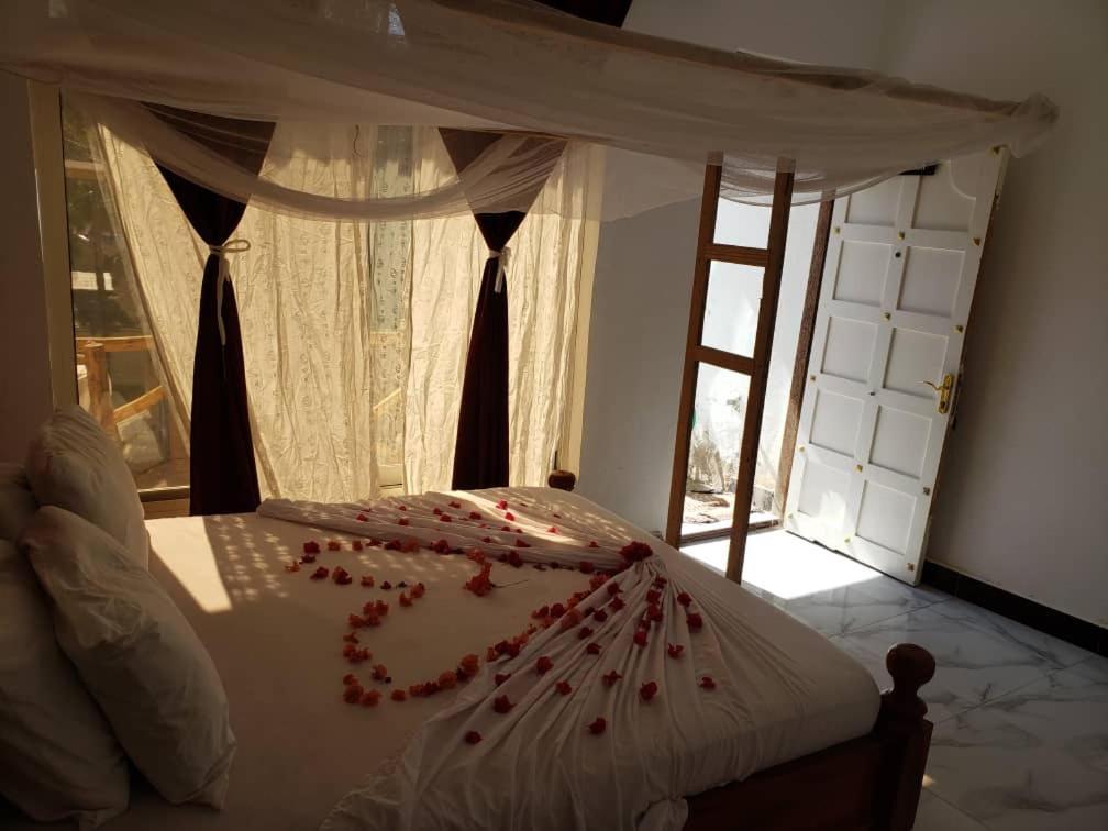 Zaina Larssons Hotel 3*