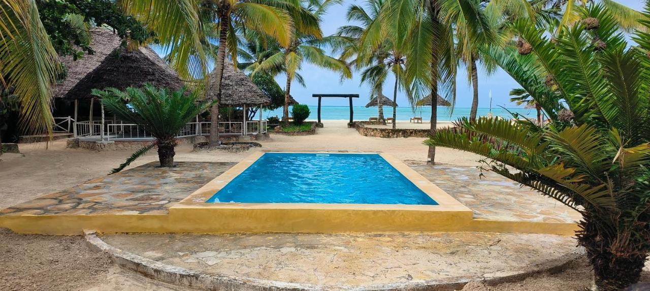 Mambo Ocean Hotel