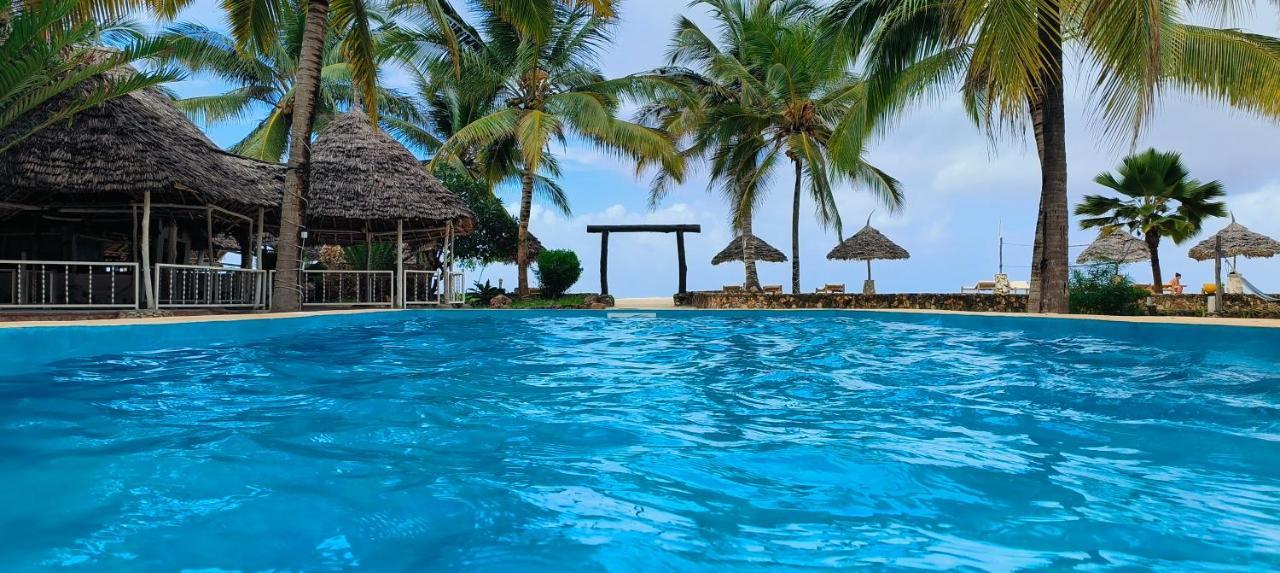 Hotel Mambo Ocean 4*