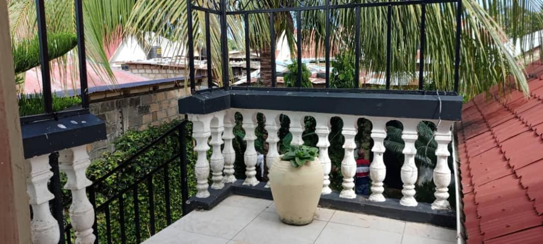 Vero House *