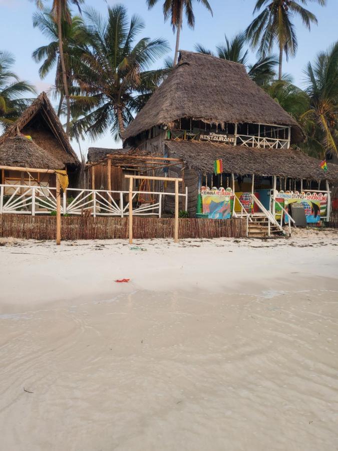 Kapselhotel Kibwana Village *