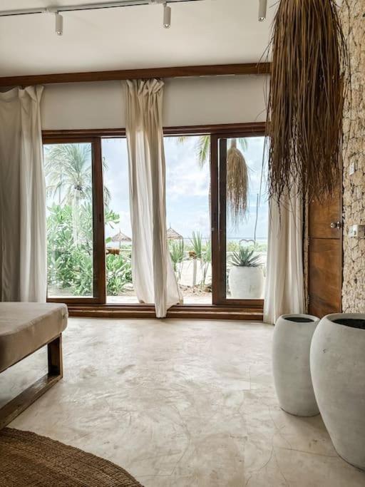 Upendo With Pool, Zanzibar Villa *