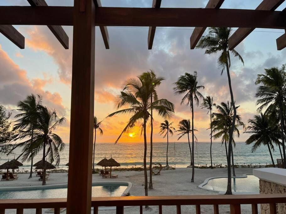 Villa Ocean View With Pool, Zanzibar Pingwe