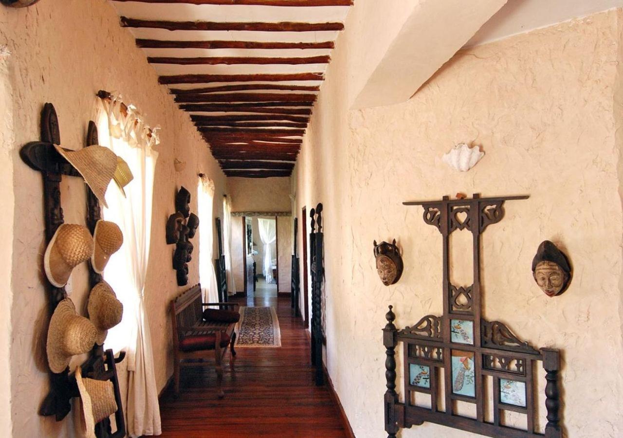Zi Main House