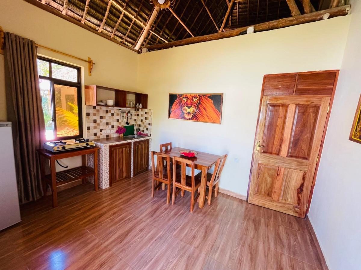 Lulu * Kiwengwa (Zanzibar)