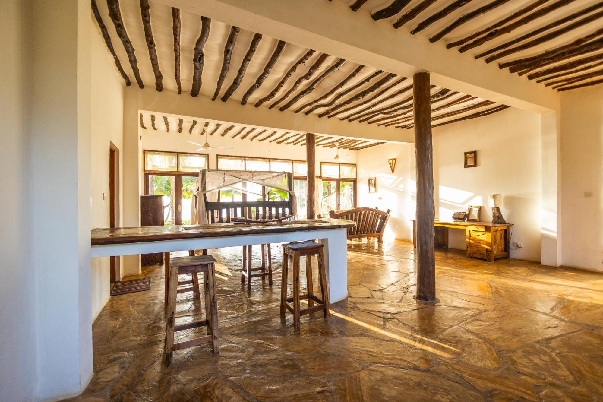 Villa Milele Potoa