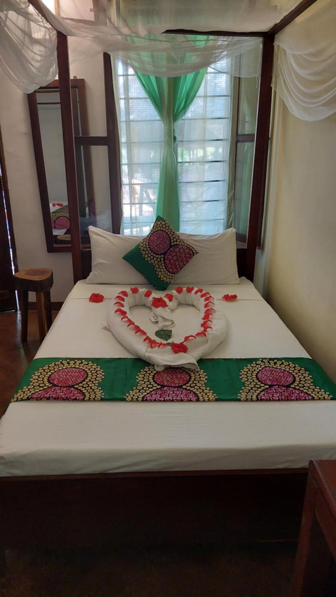 Hotel Mawimbi *