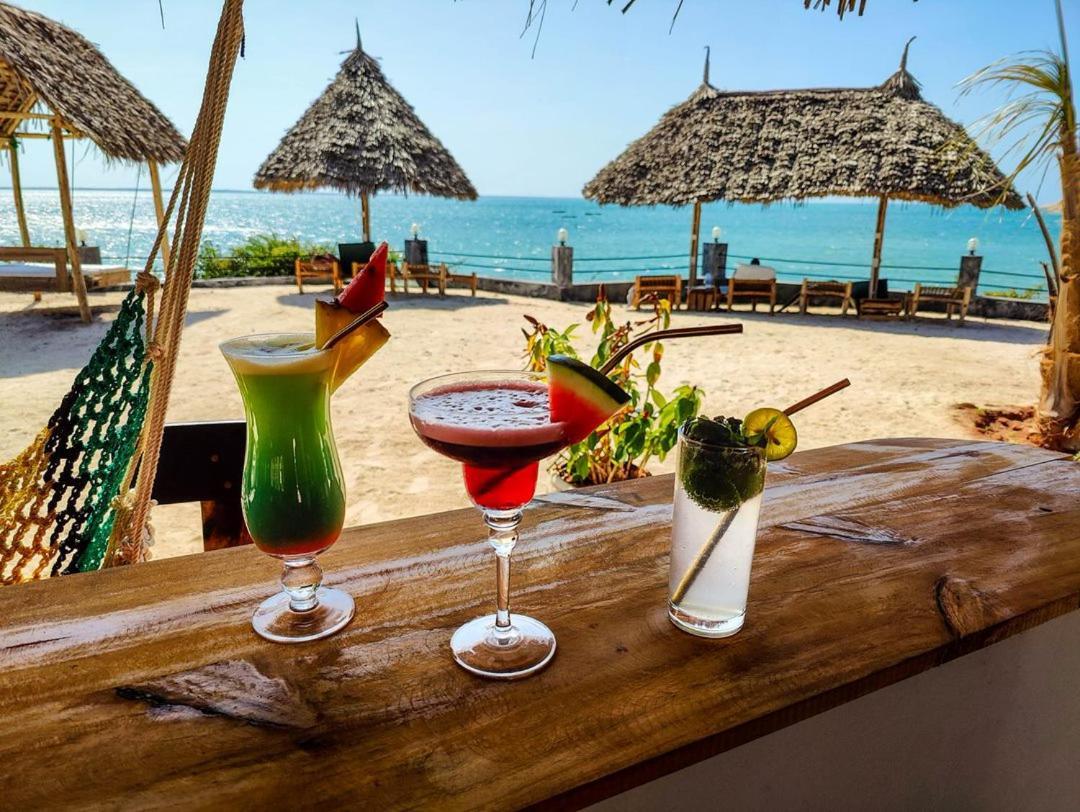Paradise Hotel