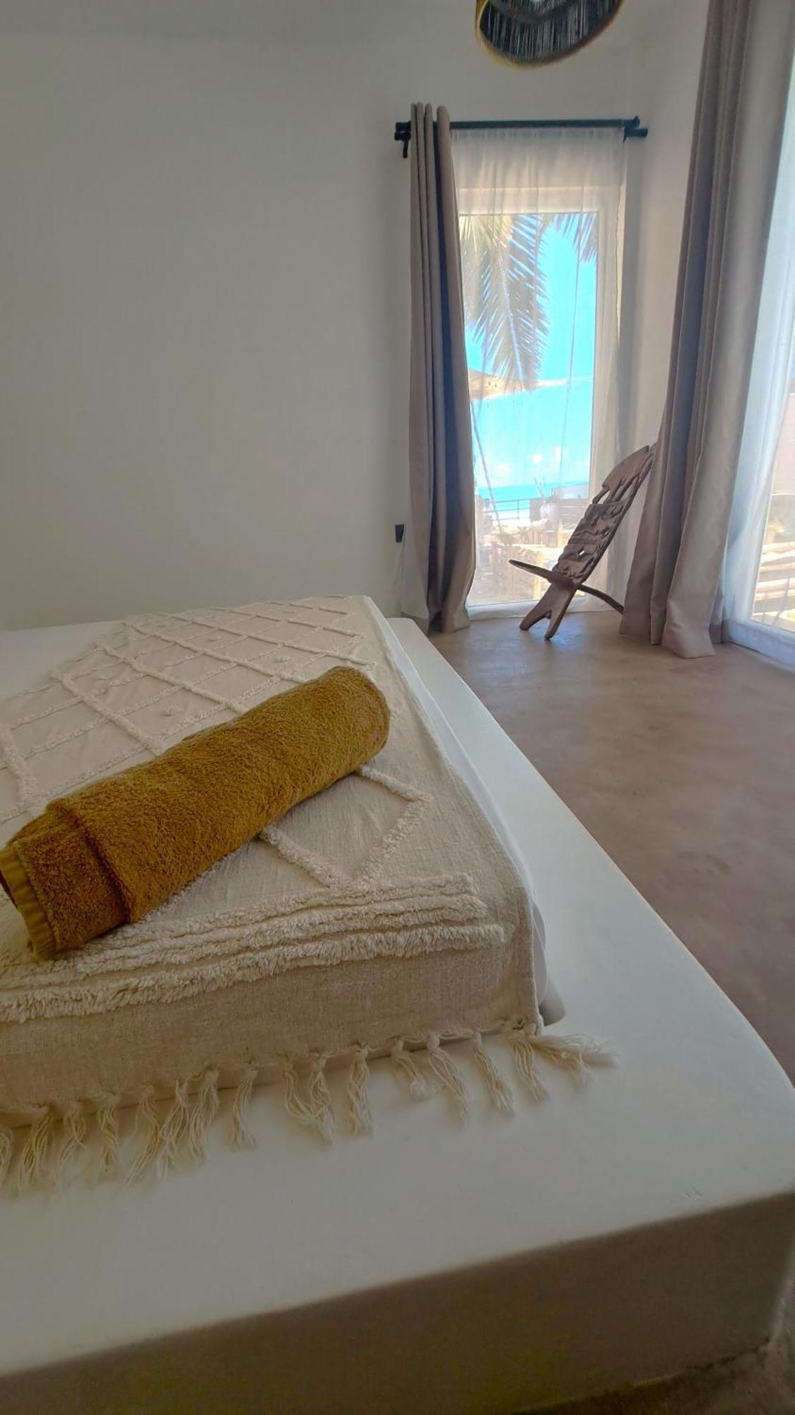 Boho Boutique - Beachfront , Adults Only , Private Pool