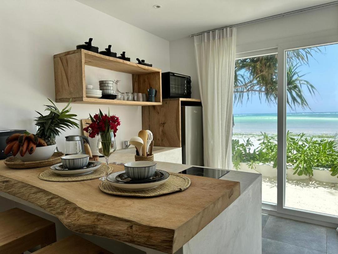 Beachfront White Pearl Zanzibarhouses *