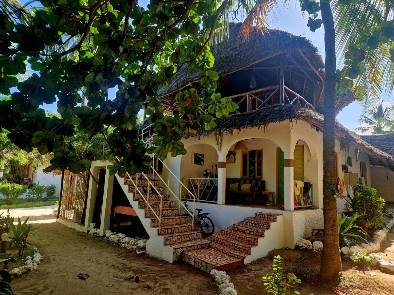 Apartment Garden Village Bwejuu