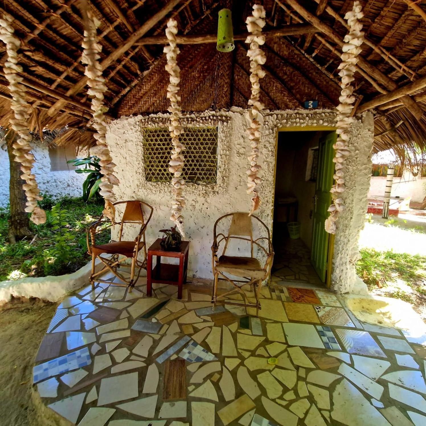 Fontaine Garden Village Bwejuu