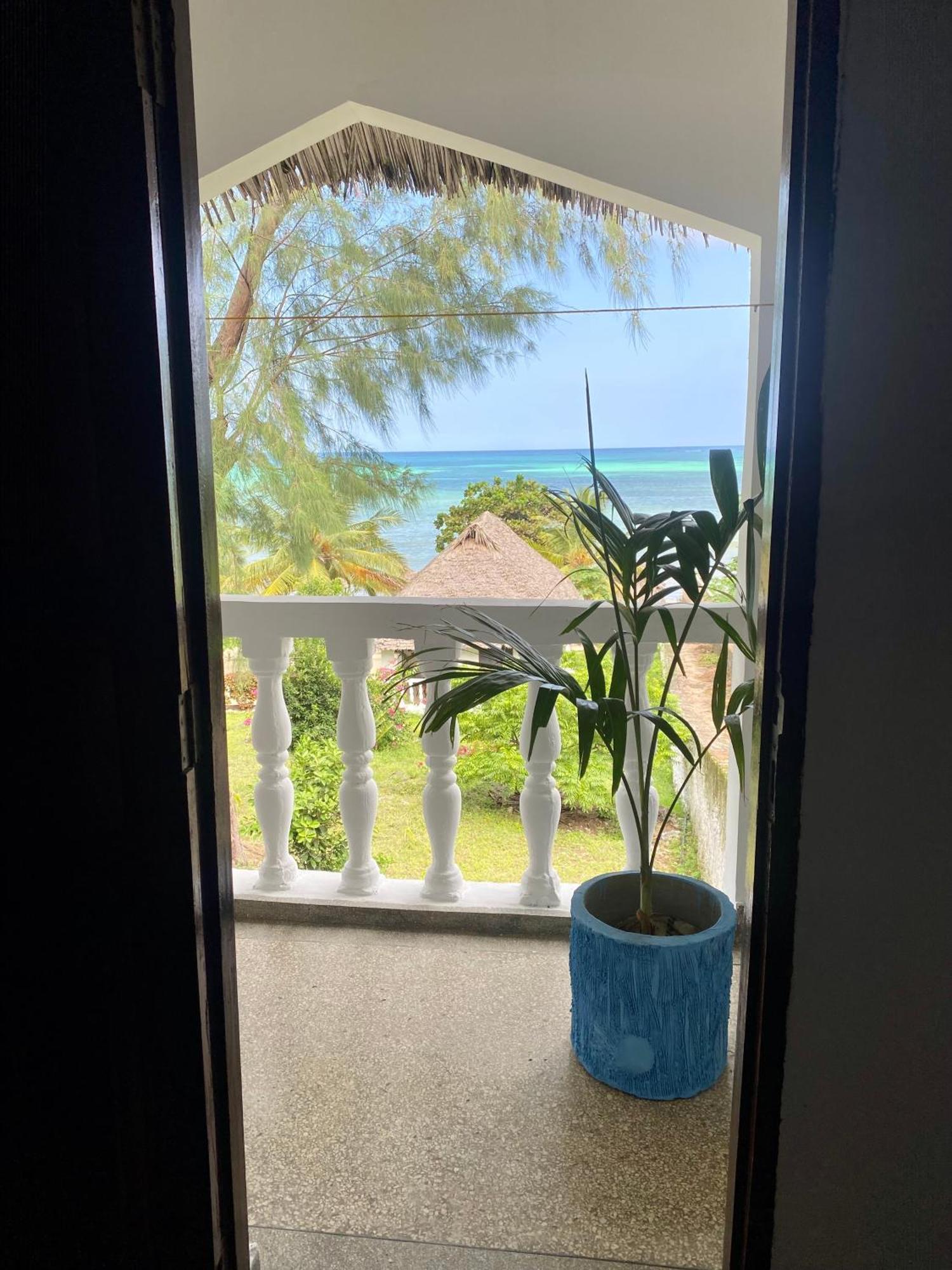 White Star Ocean View Hotel