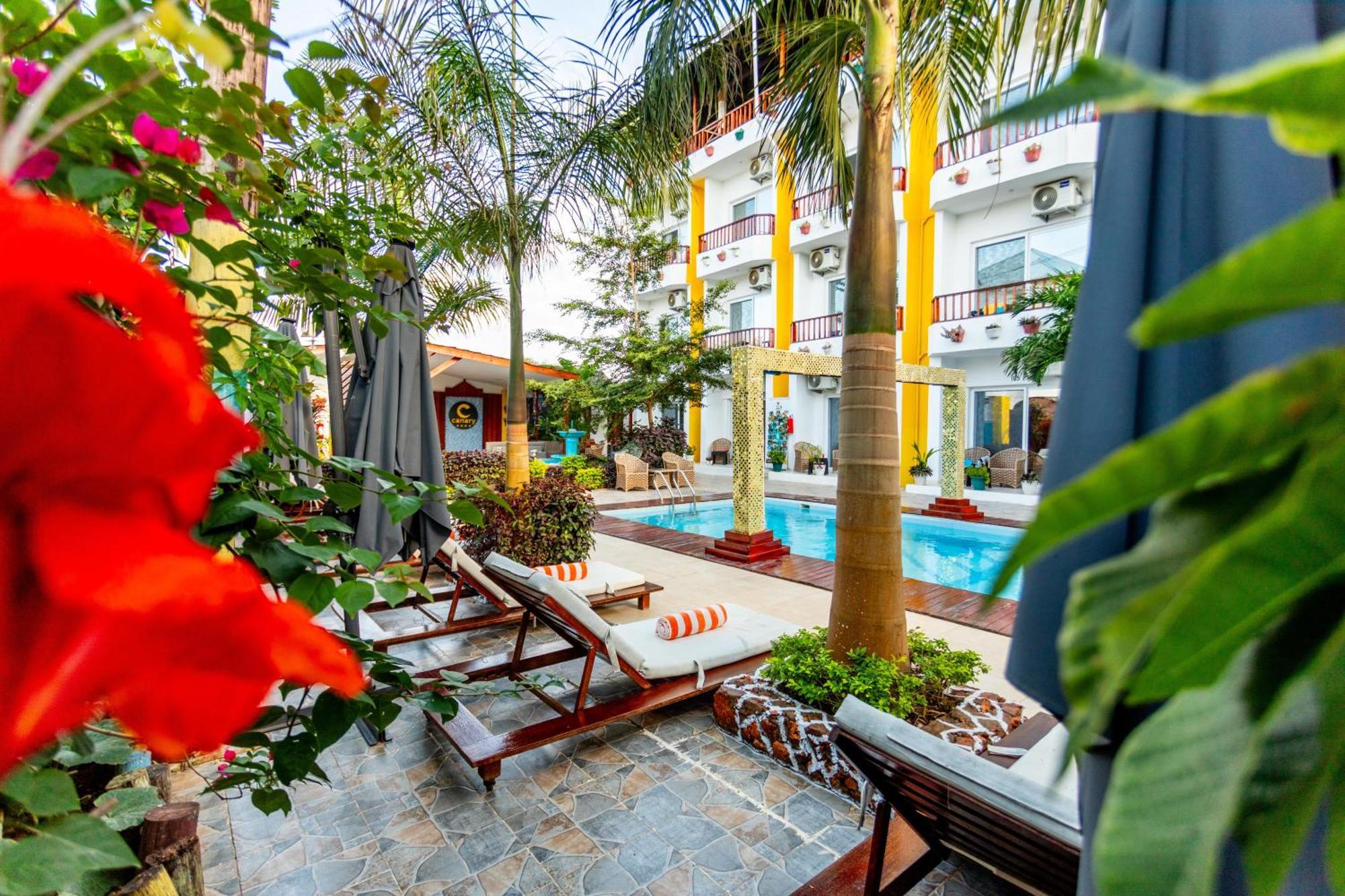 Hotel Canary & 4*