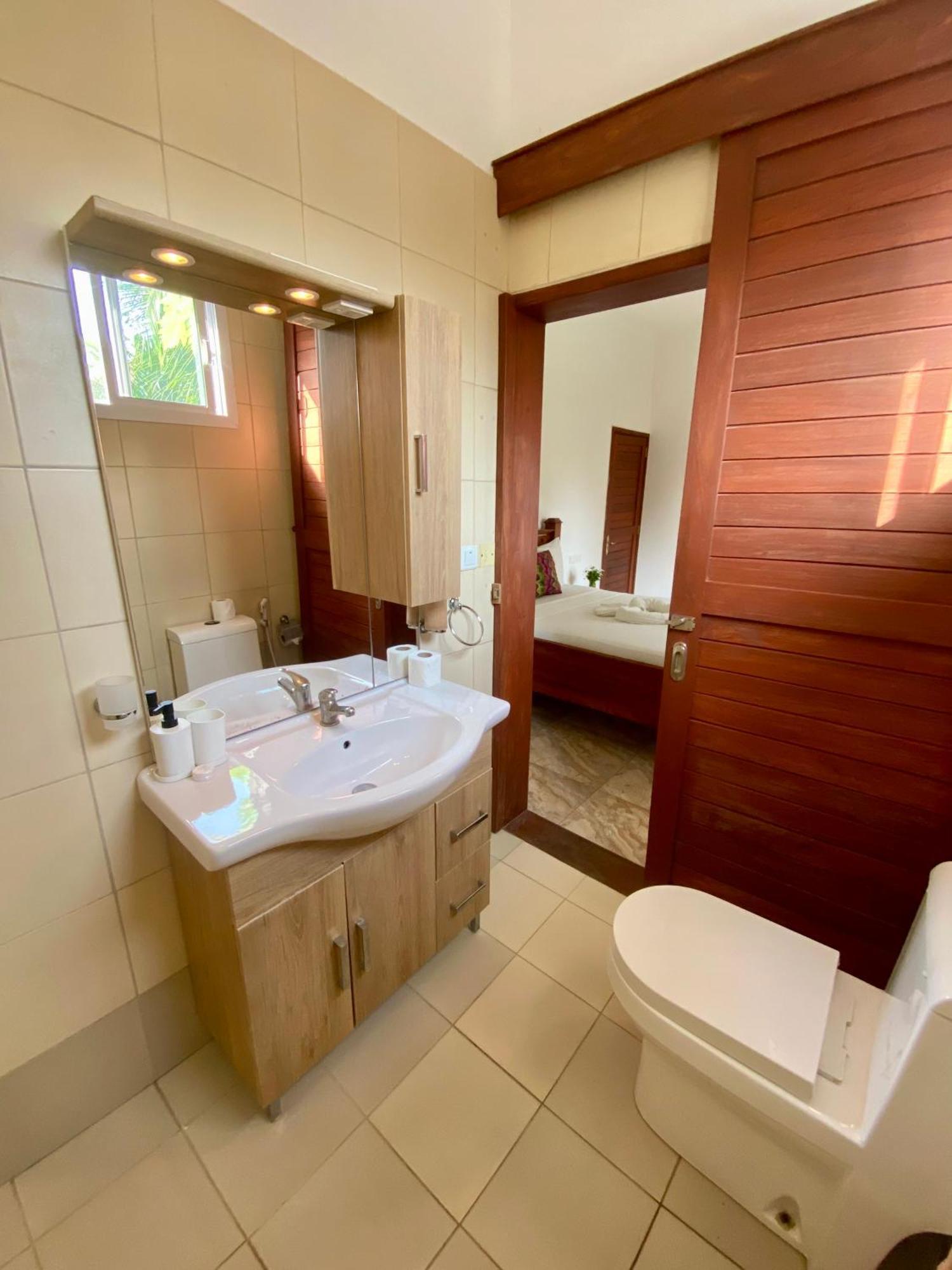 Cezere The Palm Hotel Paje