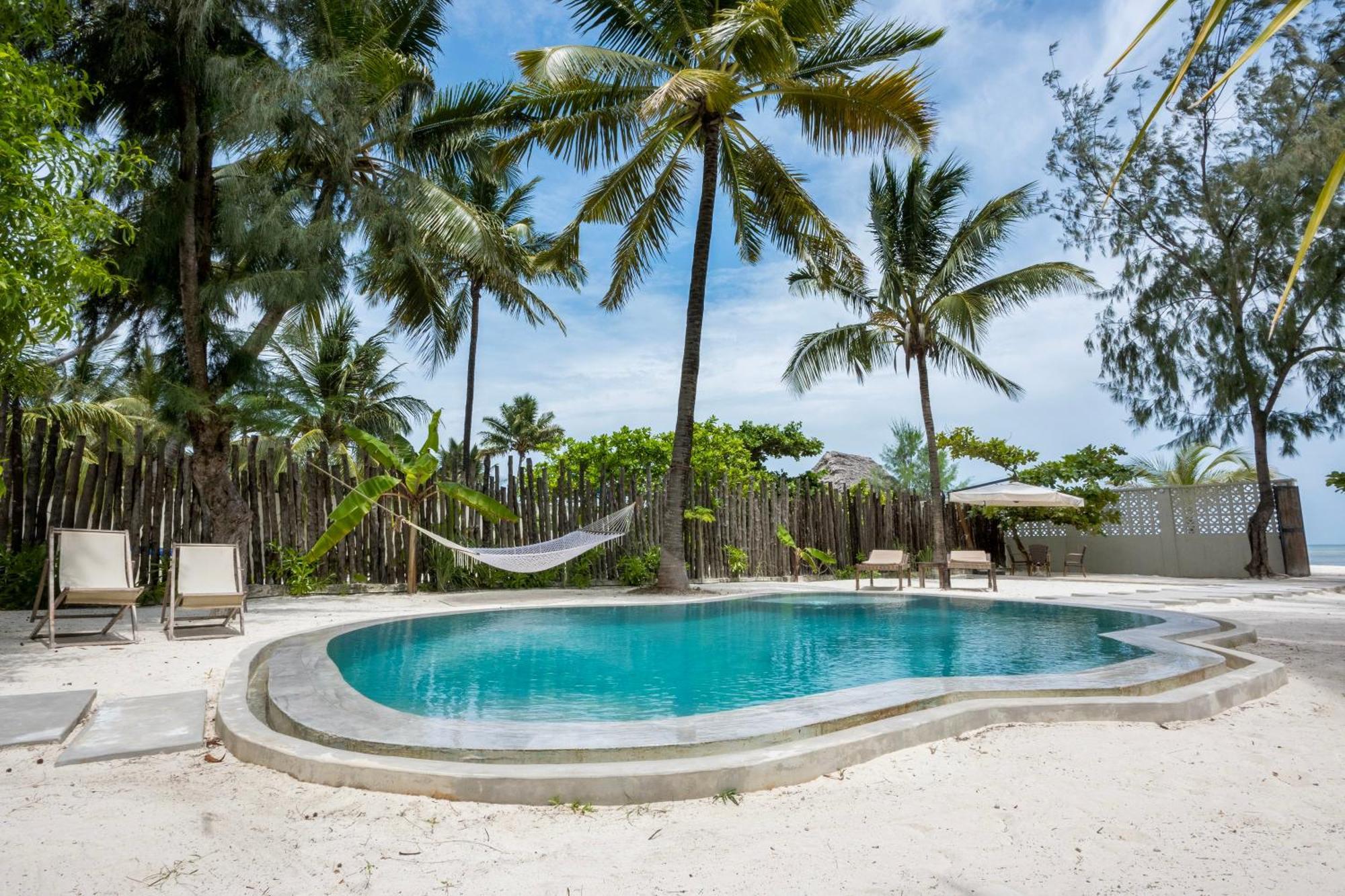 Rori Private Luxury Villa Bwejuu