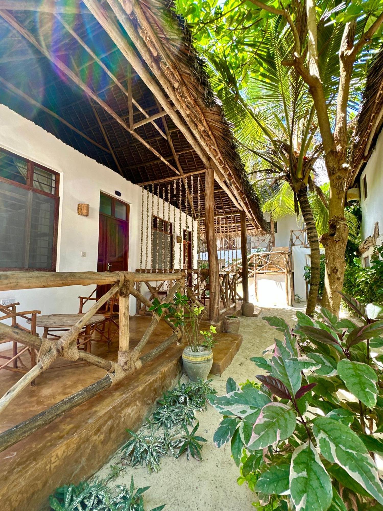 Hebe Hotel