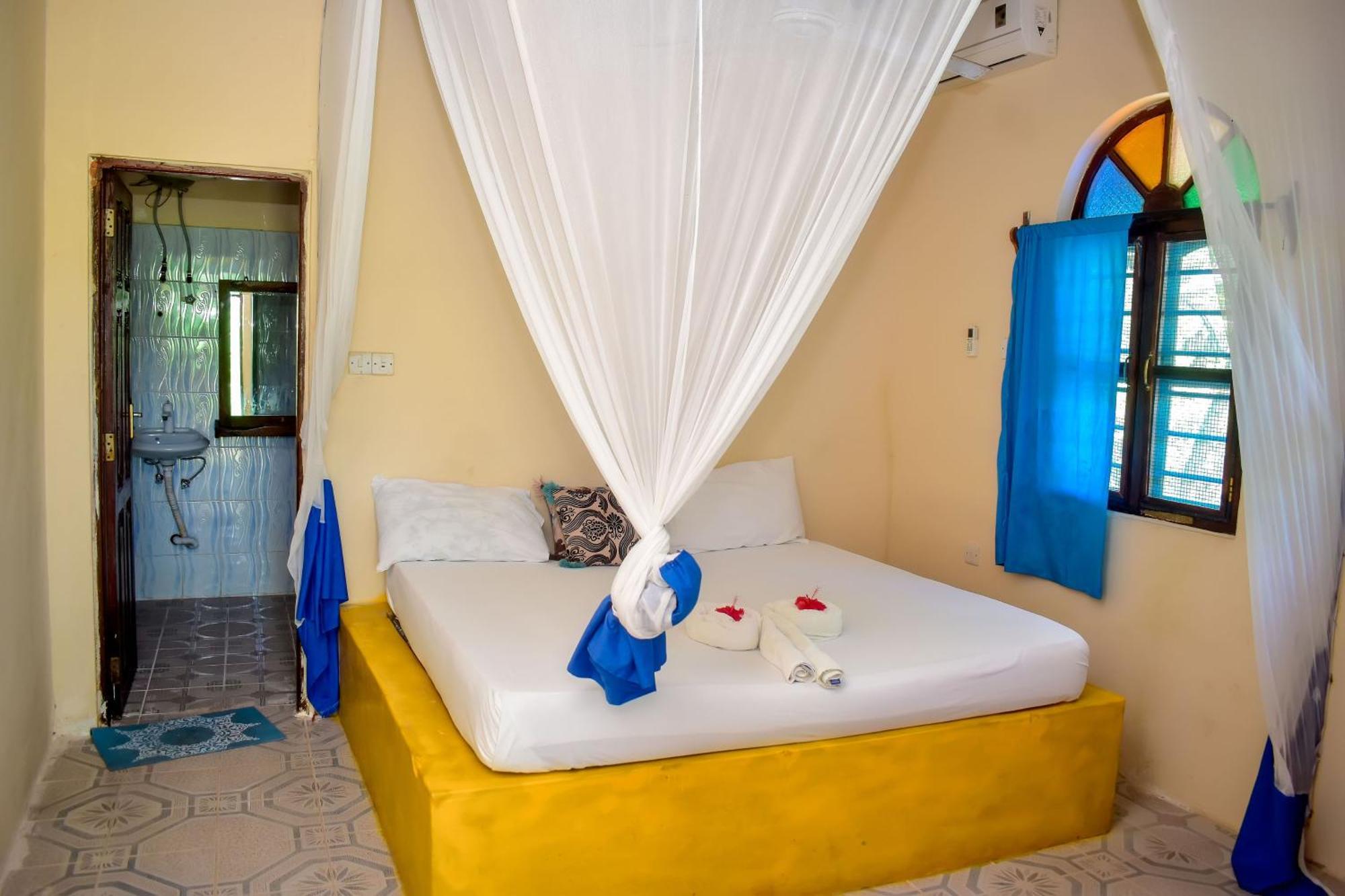 Blue Earth * Jambiani (Zanzibar)