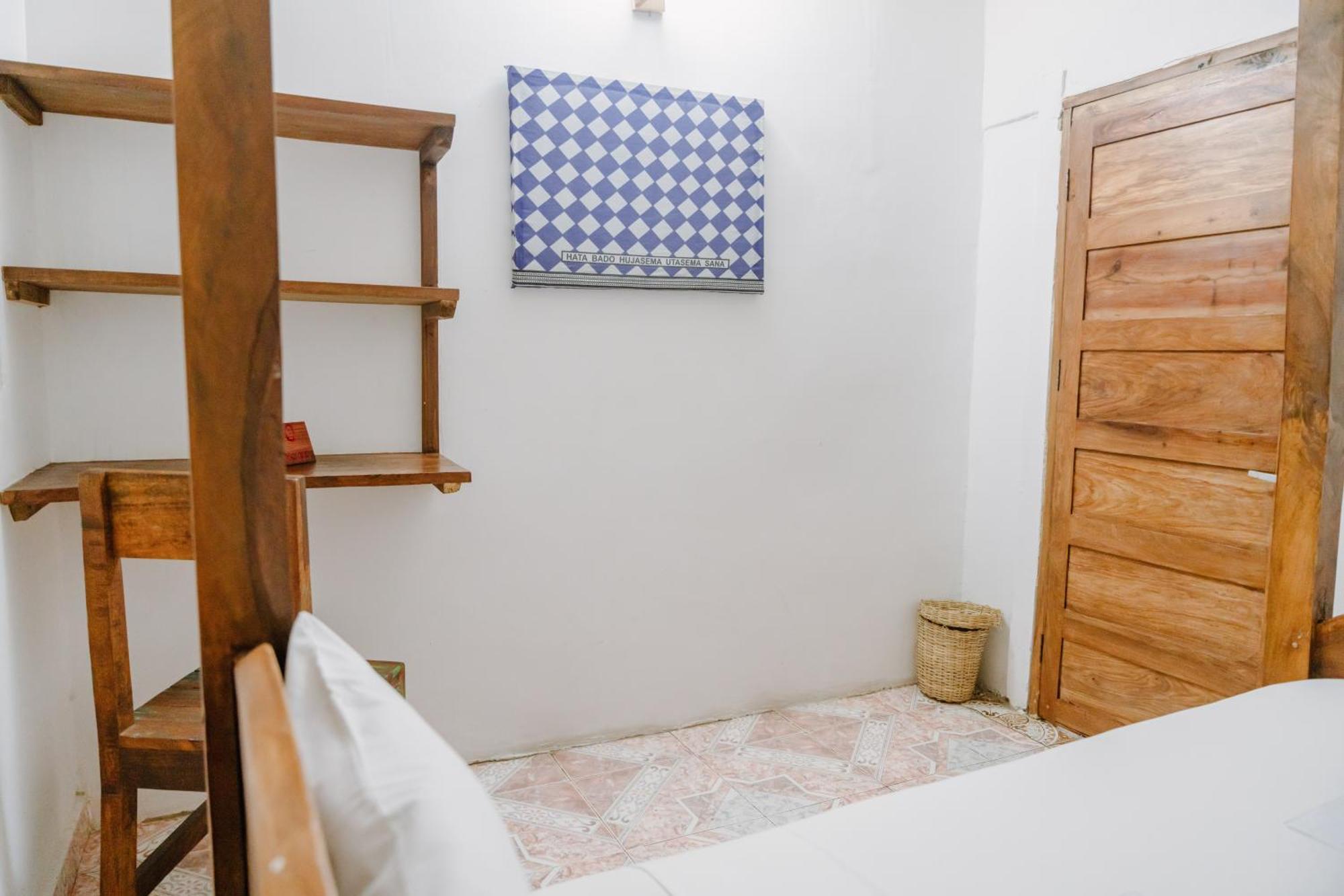 Shoki Shoki Hostel