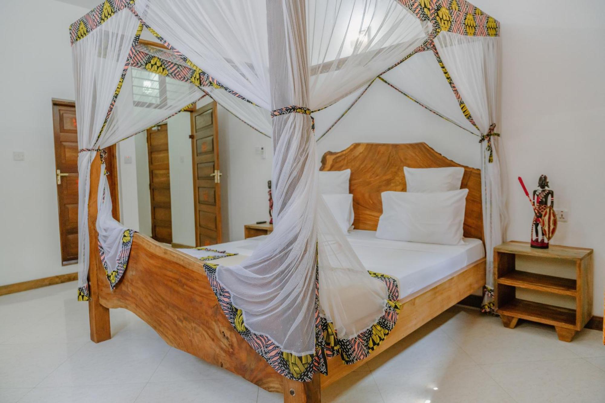 Shoki Shoki House Stone Town Hotel